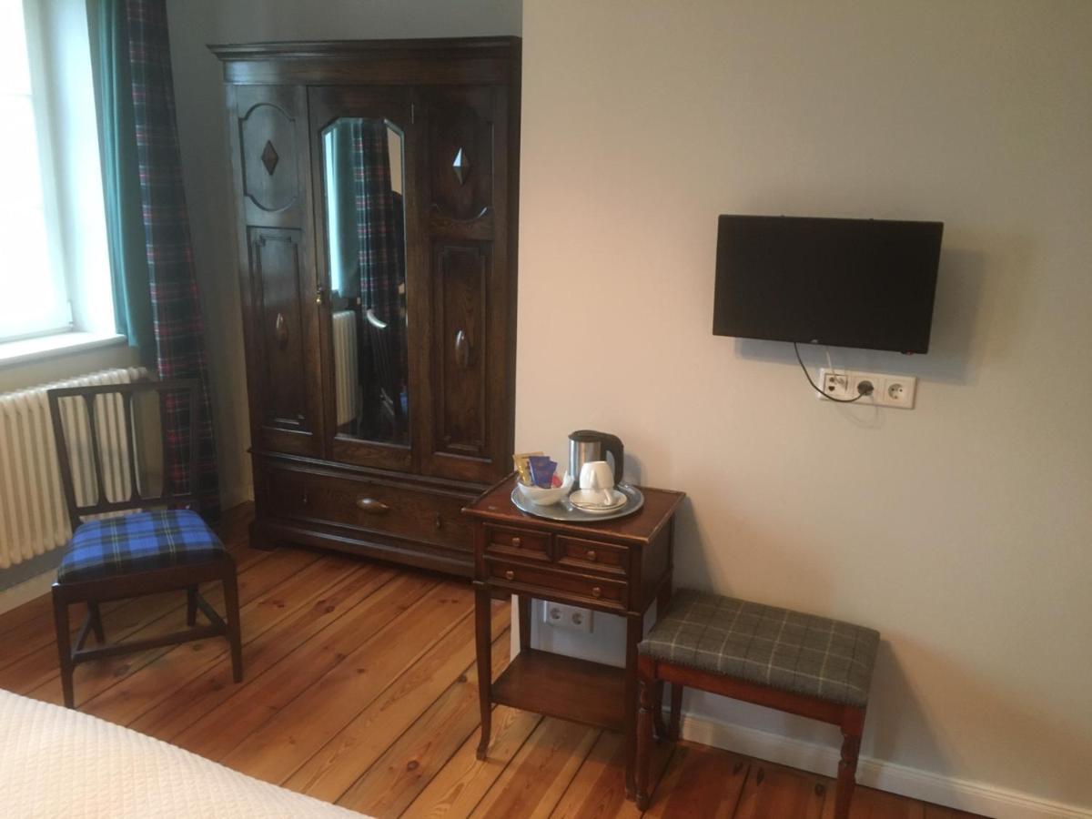 B&B Fiddler'S Inn Neuruppin Εξωτερικό φωτογραφία