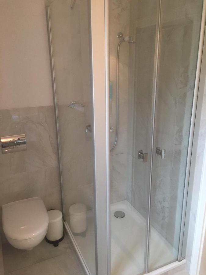 B&B Fiddler'S Inn Neuruppin Εξωτερικό φωτογραφία